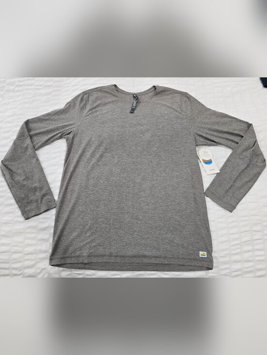 Vuori Other - NWT Mens Vuori Longsleeve Shirt